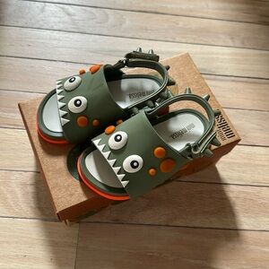 Mini Melissa beach slide Dino toddler size 7